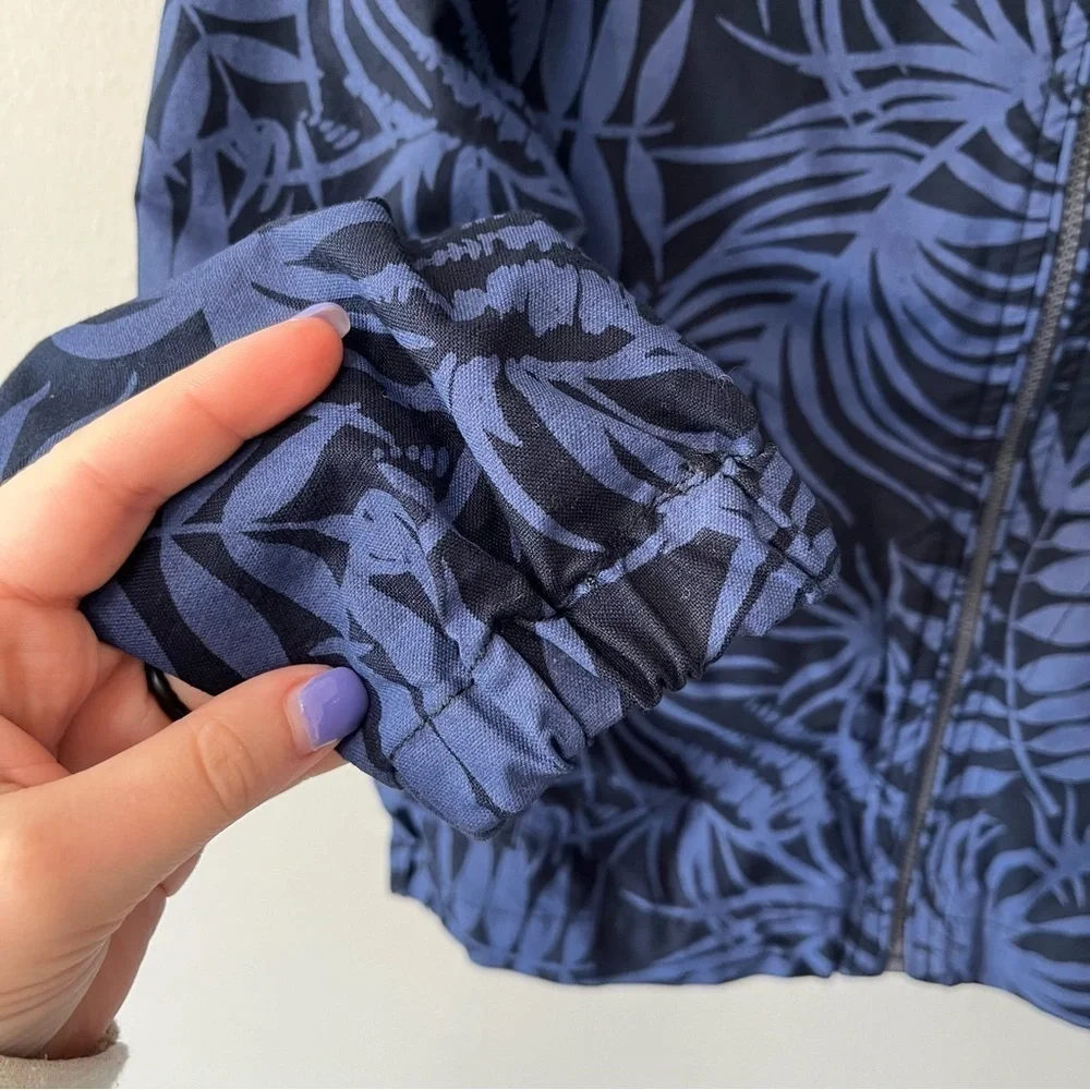 J. Crew Outerwear Men’s Size XS Tropical Print Zip Front Hooded Jacket Blue